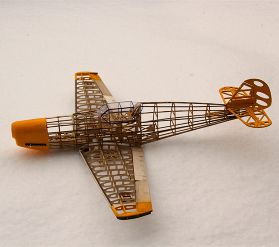 Samolot RC wycinany laserowo s – Model Kit Simulator recenzja i cena