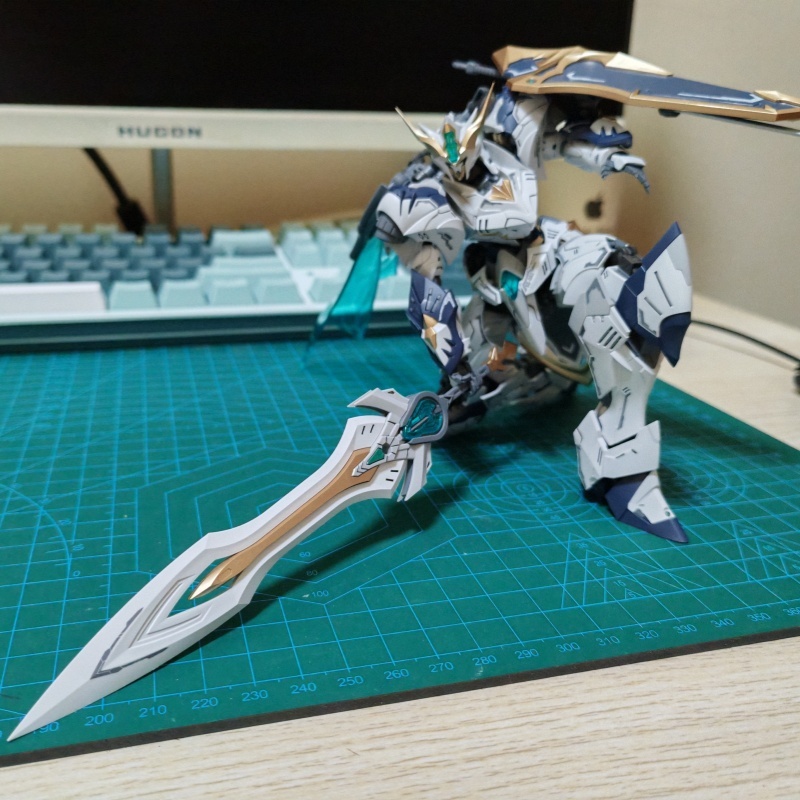 Dostępny od ręki SNAA HG Trist – Model Kit Snaa recenzja i cena