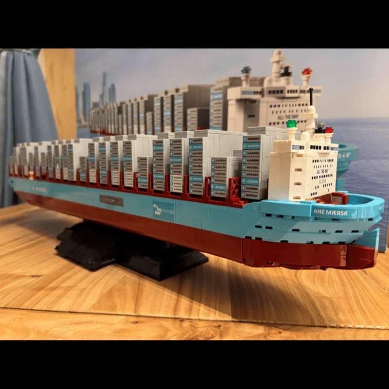 Nowy model statku konteneroweg – Model Kit Simulator recenzja i cena